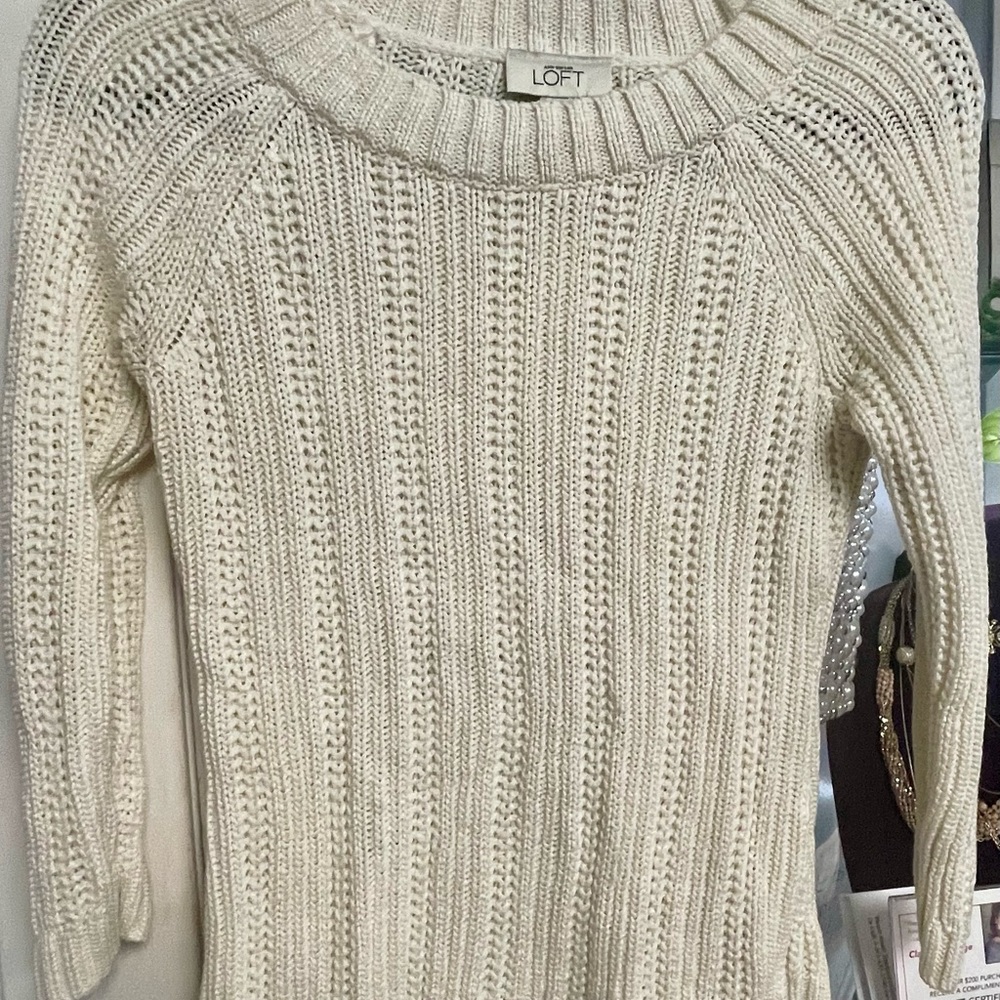 Loft Sweater🔥 - Picture 2 of 3